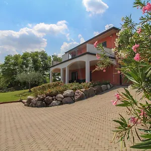 Garden Bed & Breakfast
